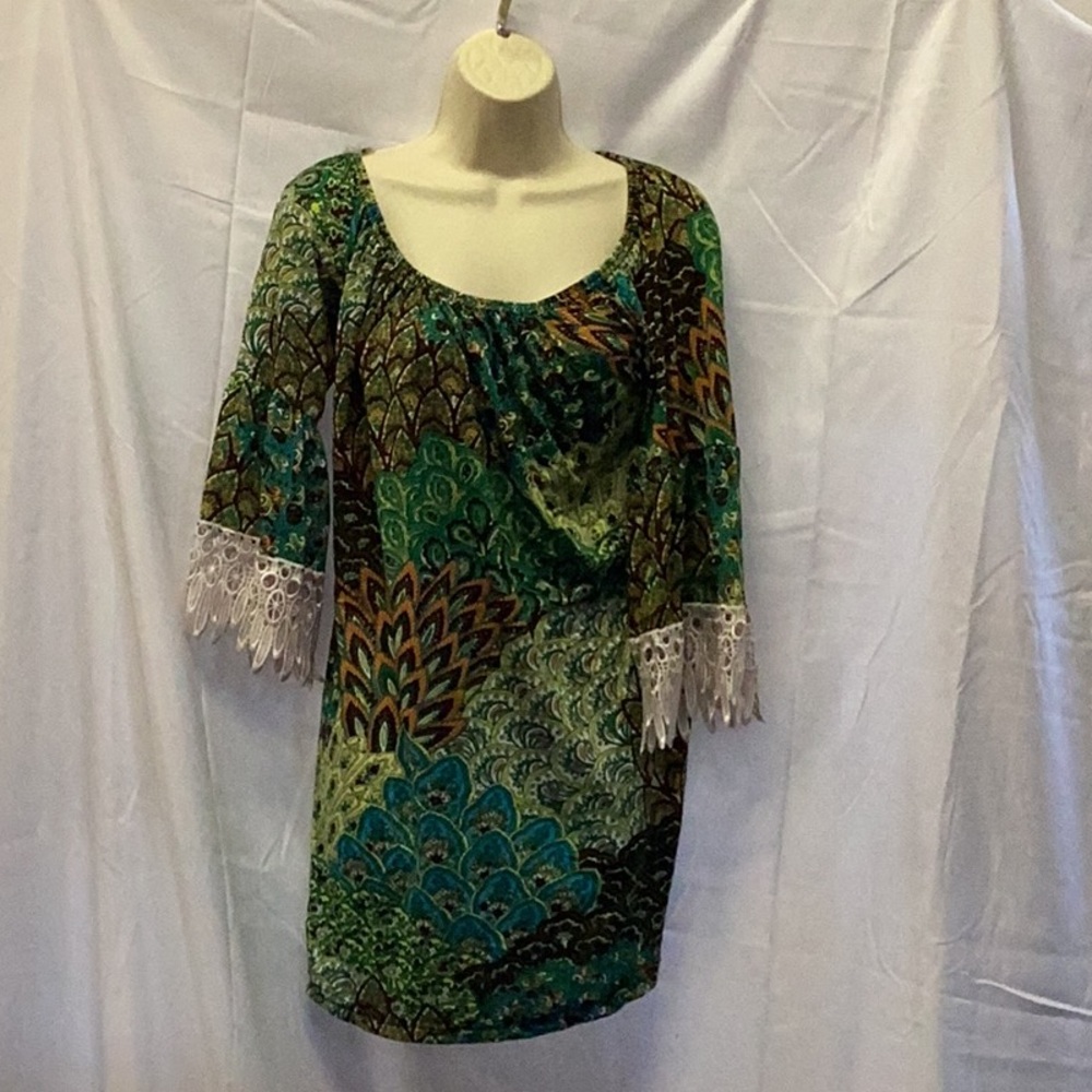 Win Win Half Sleeve Tunic.